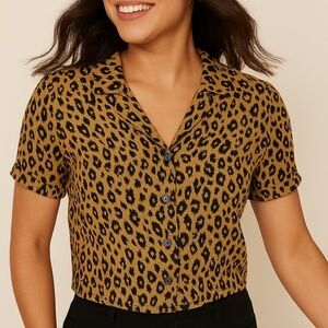 Forever 21 Leopard Print Cropped Button-Up Blouse – Size Small